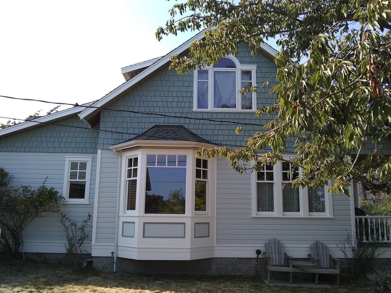 511 Adams St - Photo 2 of 13