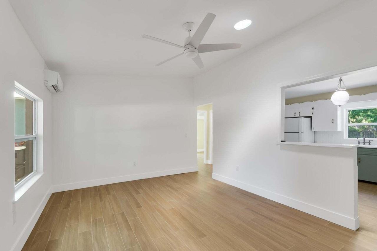 1714 Linwood Ave - Photo 2 of 9