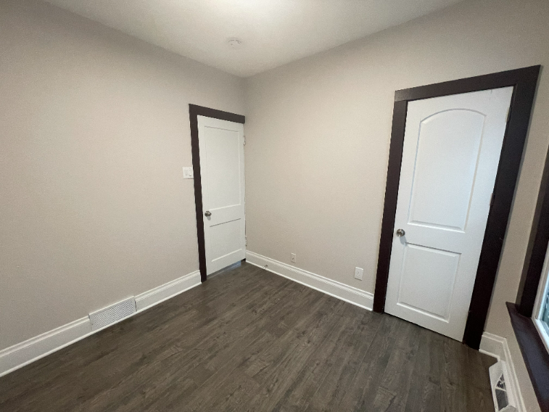 6720 24th Ave - Photo 3 of 24