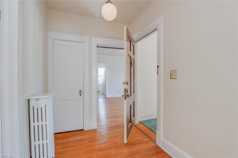 7411 Hampton Blvd #1 - Photo 2 of 21