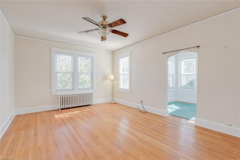 7411 Hampton Blvd #1 - Photo 3 of 21
