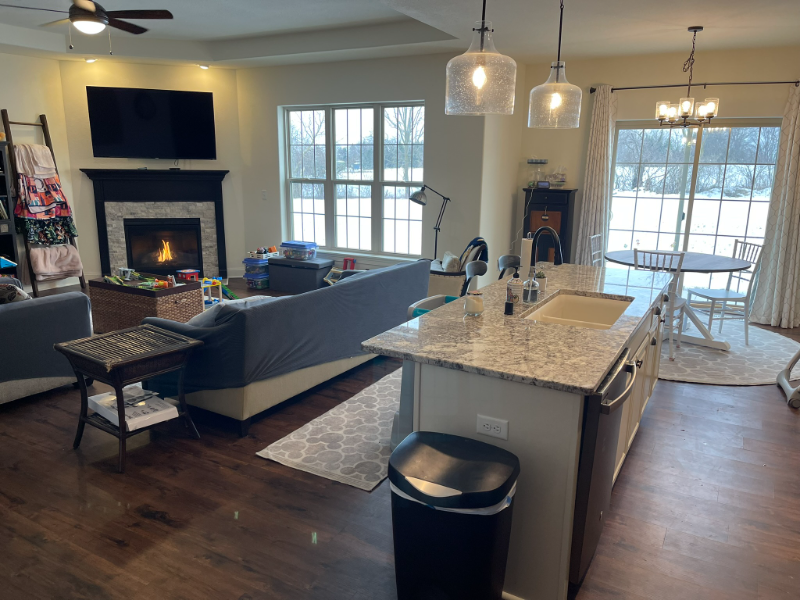 2028 Norfolk Ct - Photo 2 of 15