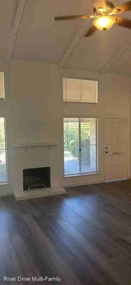 5360 N. First St. - Photo 2 of 15