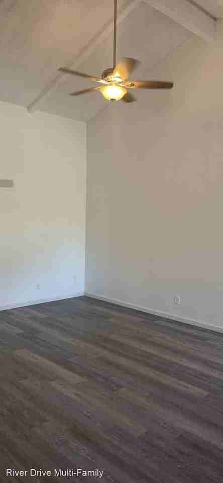 5360 N. First St. - Photo 3 of 15