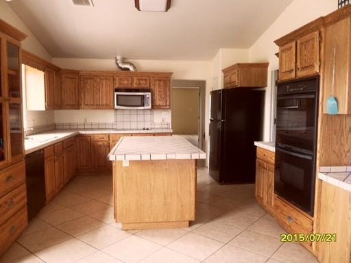 4433 S Moson Rd - Photo 3 of 15