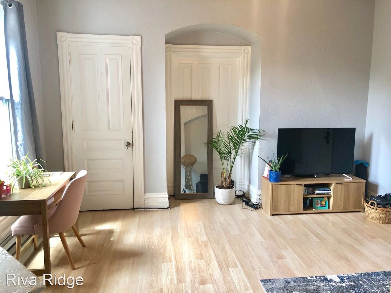 3532 California Ave - Photo 2 of 11