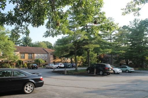 34 Pinehurst Ct - Photo 3 of 22