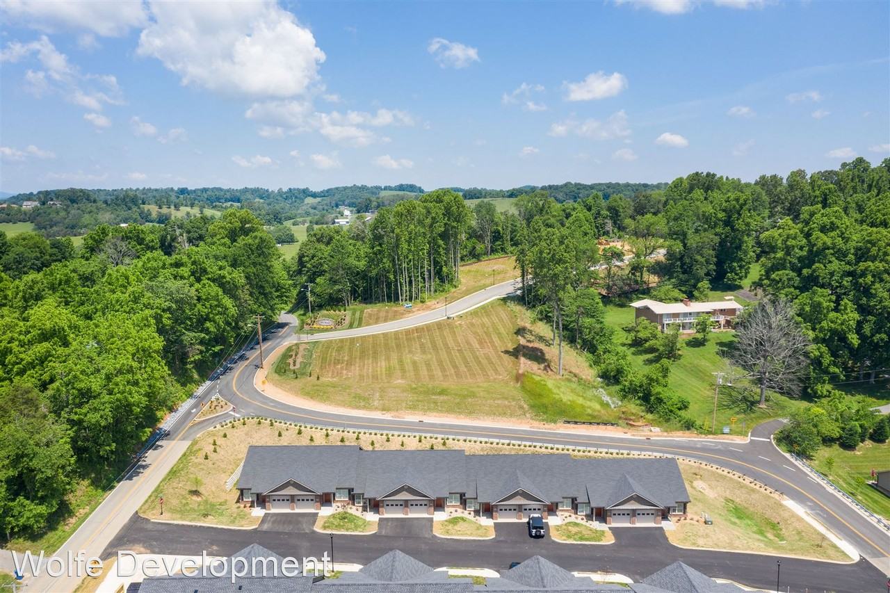 Hillrise Apartments - Photo 3 of 21