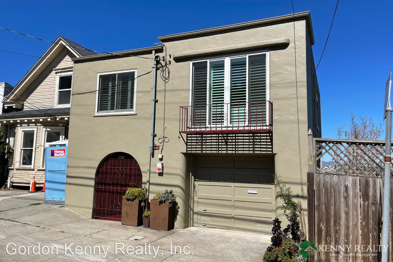 718 Bellevue Ave - Photo 2 of 22