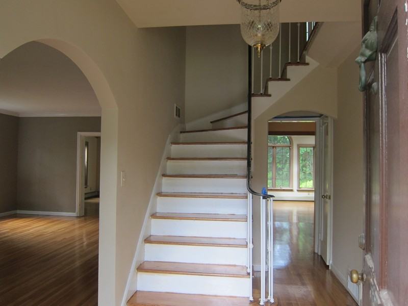 70 Foxcroft Rd - Photo 2 of 11