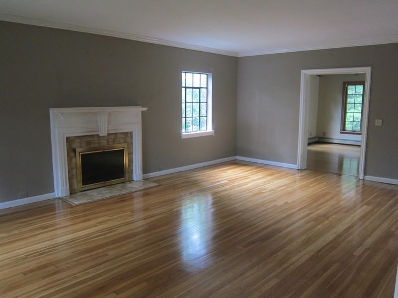 70 Foxcroft Rd - Photo 3 of 11