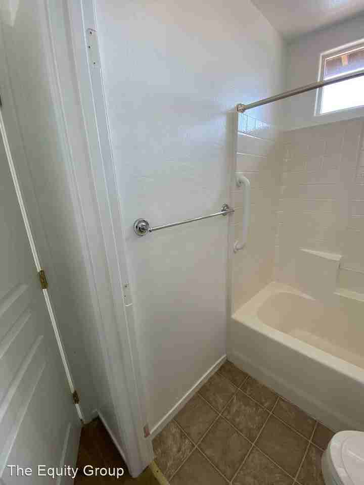 6308 W Ceres Ave - Photo 2 of 39