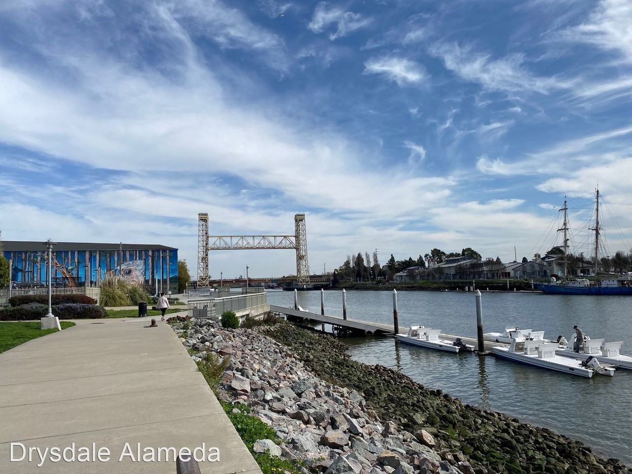 2887 Regatta Dr - Photo 3 of 24