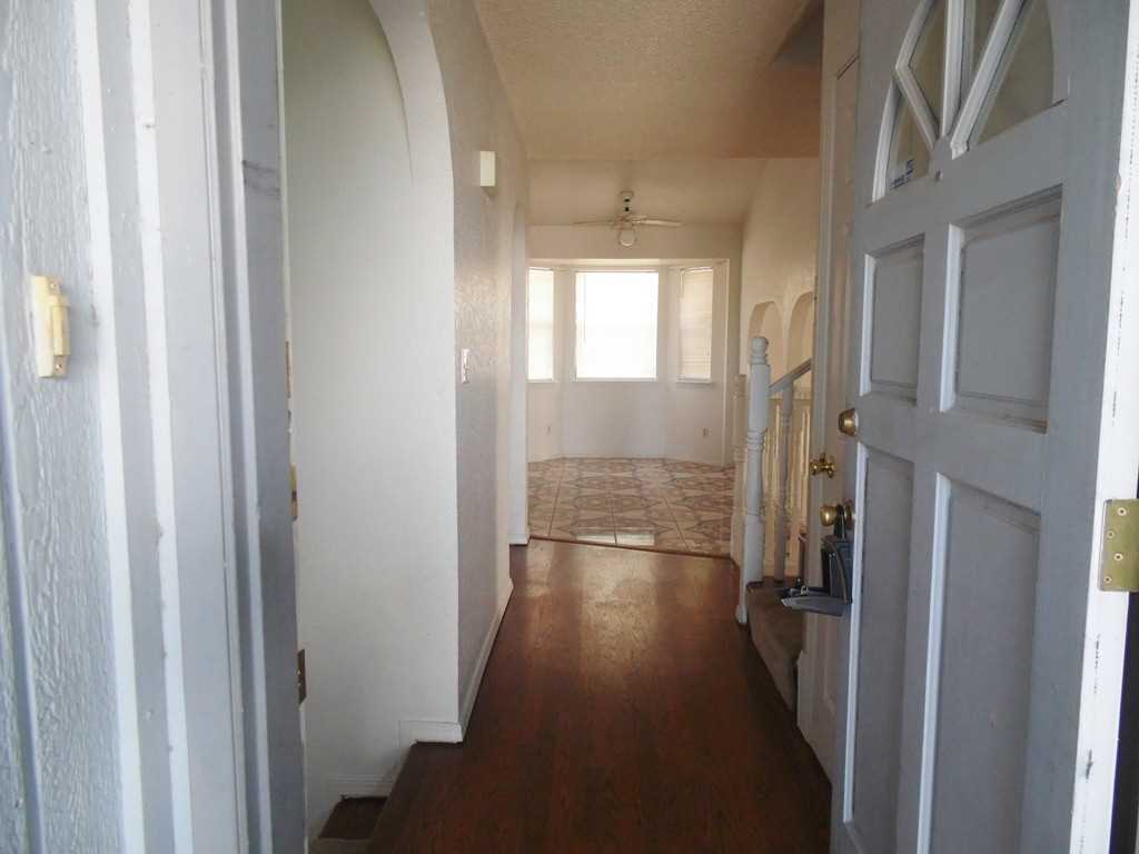 4401 Loma Alegre Dr - Photo 3 of 22