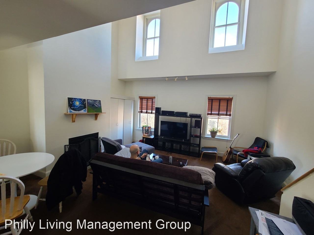 1722 Wallace St - Photo 3 of 14