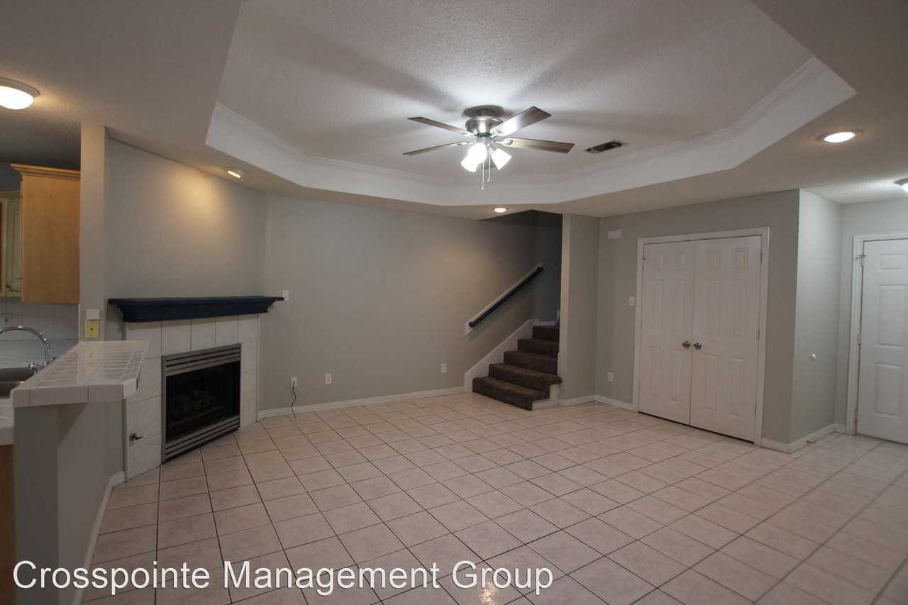 2011 Villa Dr #2011 - Photo 2 of 25