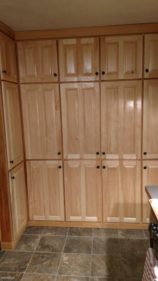 419 King Rd E - Photo 2 of 20