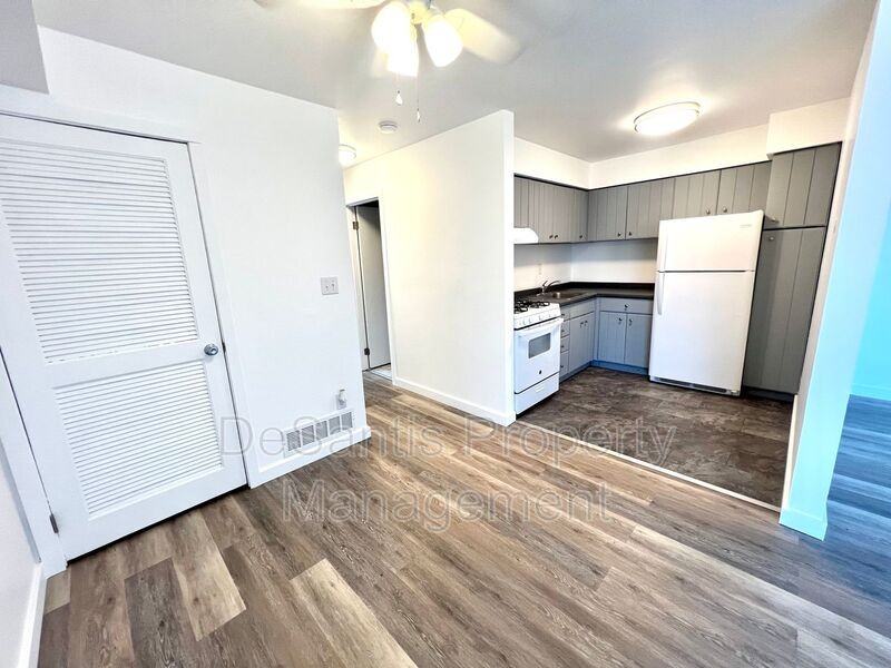 800 College Park Dr #9 - Photo 6 of 23