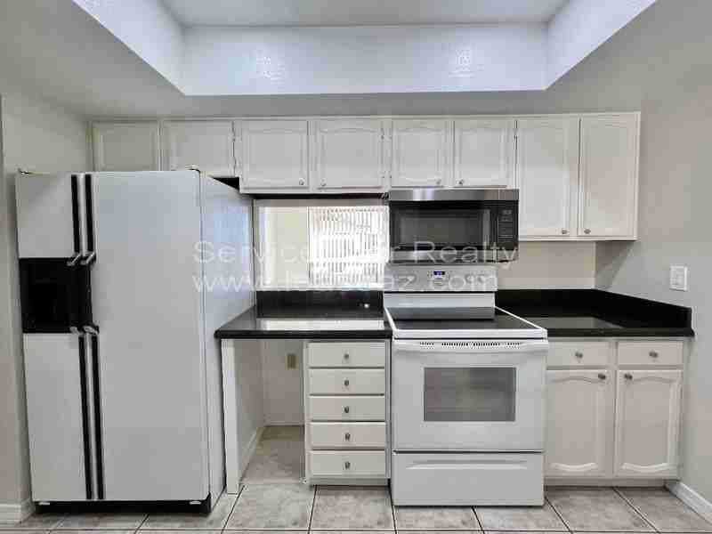 1762 W Isleta Ave - Photo 3 of 32