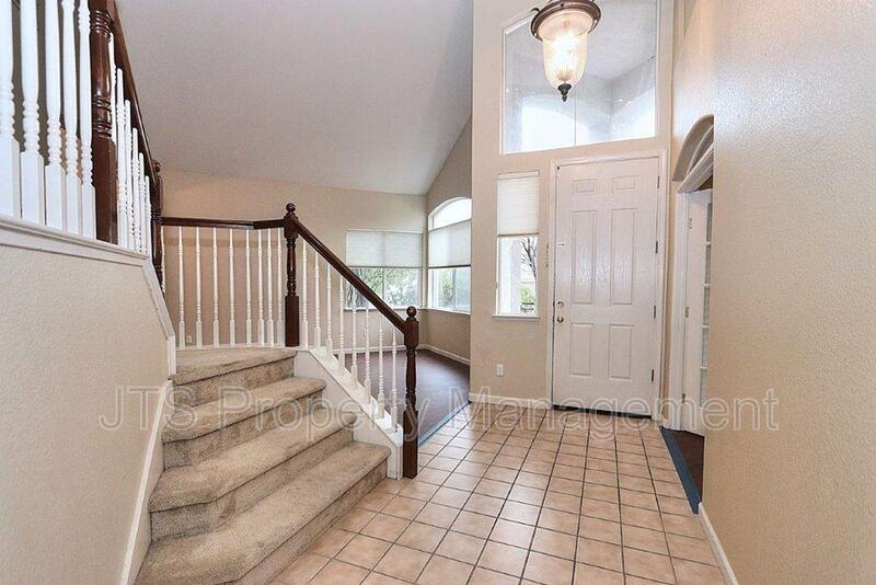 3240 Big Bear Dr - Photo 4 of 37