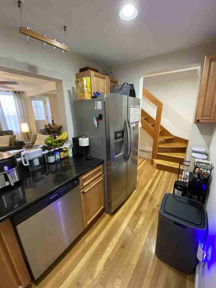 E 3rd St #1 - Photo 5 of 21