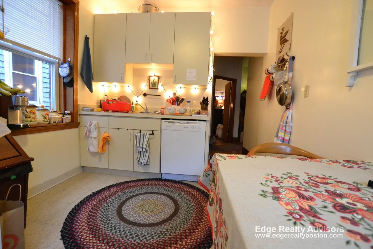 55 Brackett St #2 - Photo 3 of 11