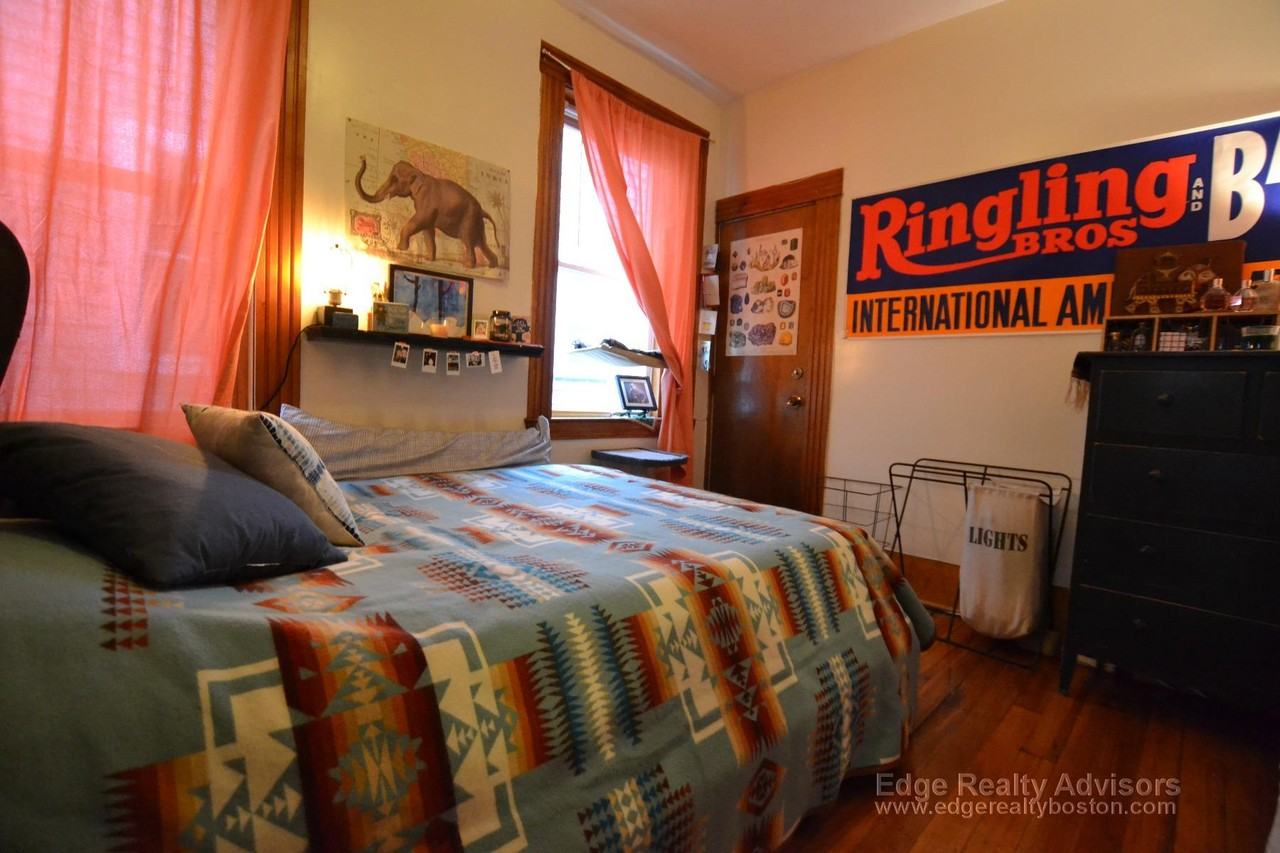 55 Brackett St #2 - Photo 6 of 11