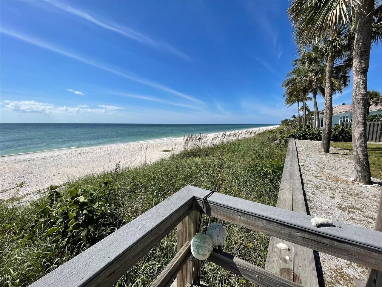 2709 Casey Key Rd - Photo 4 of 50