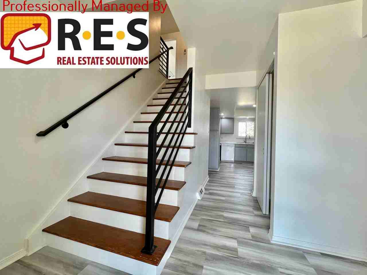 6423 E Floyd Ave - Photo 2 of 25