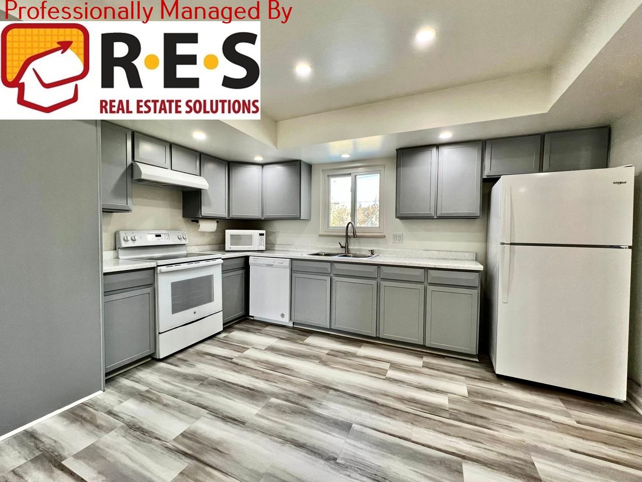 6423 E Floyd Ave - Photo 3 of 25