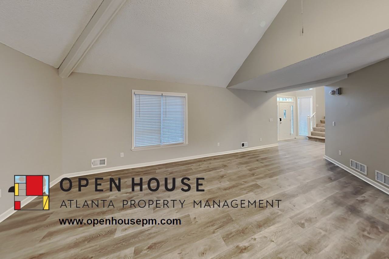 4880 Hawk Trl Ne - Photo 3 of 21