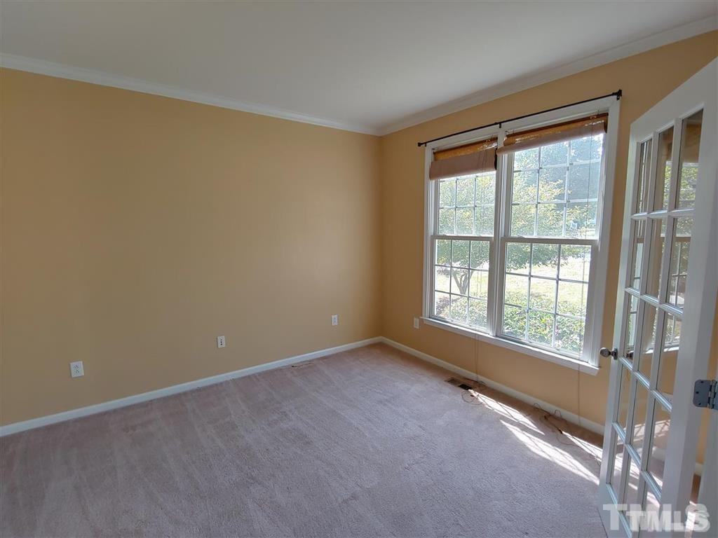 24 Sydenham Rd - Photo 3 of 21