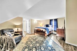 featured image of 18 School St