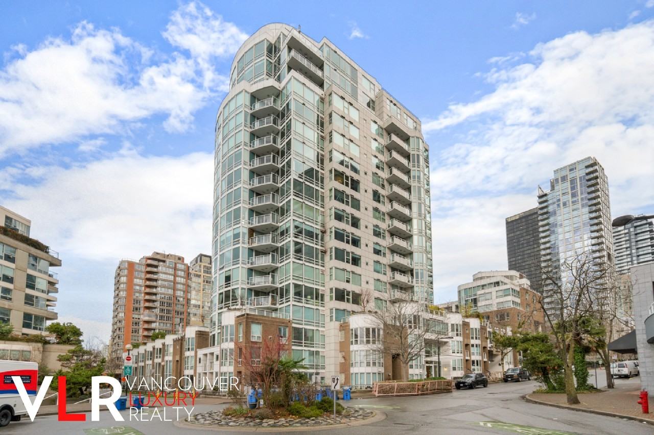 1501 Howe Street #1201