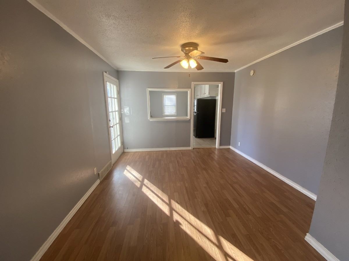 3732 E 28th St #1 - Photo 4 of 11