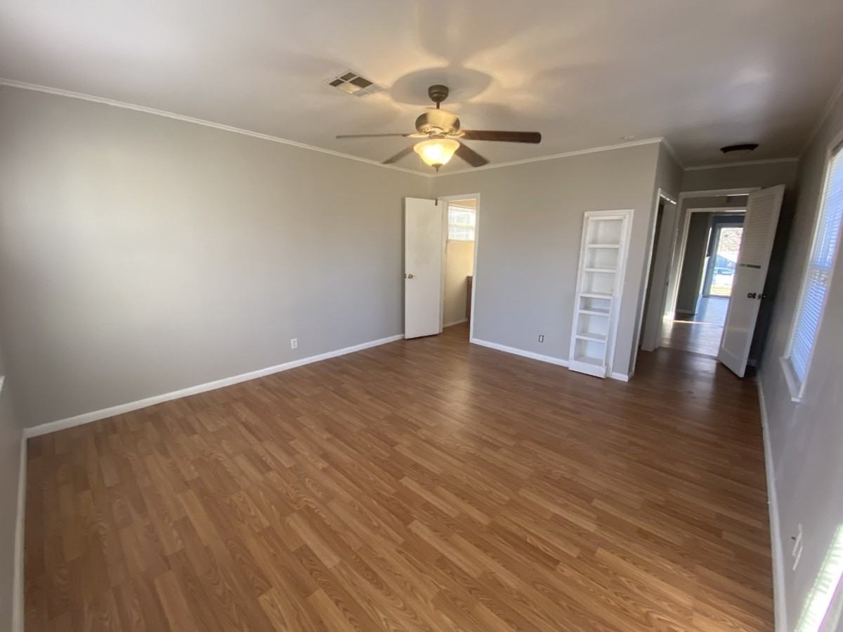 3732 E 28th St #1 - Photo 6 of 11