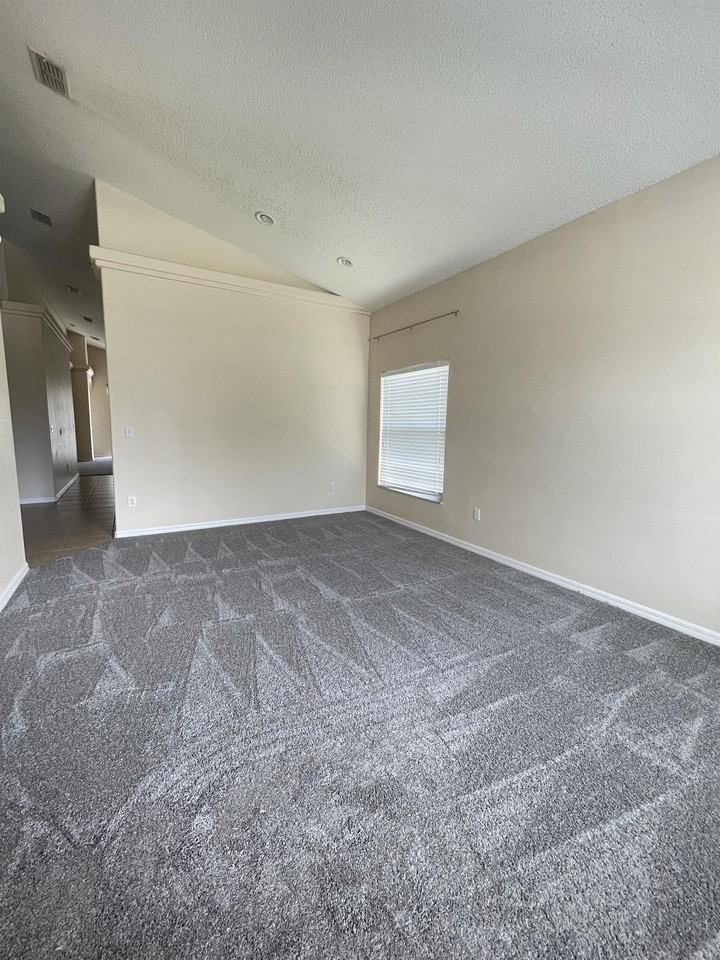 16719 Hidden Spring Dr #1 - Photo 3 of 45