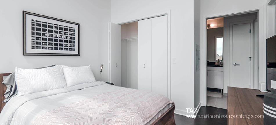 504 N Green St - Photo 7 of 12