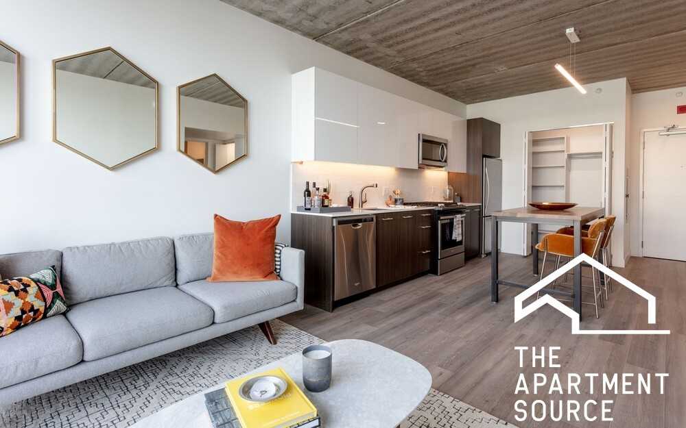 1640 West Division Street - Photo 6 of 12