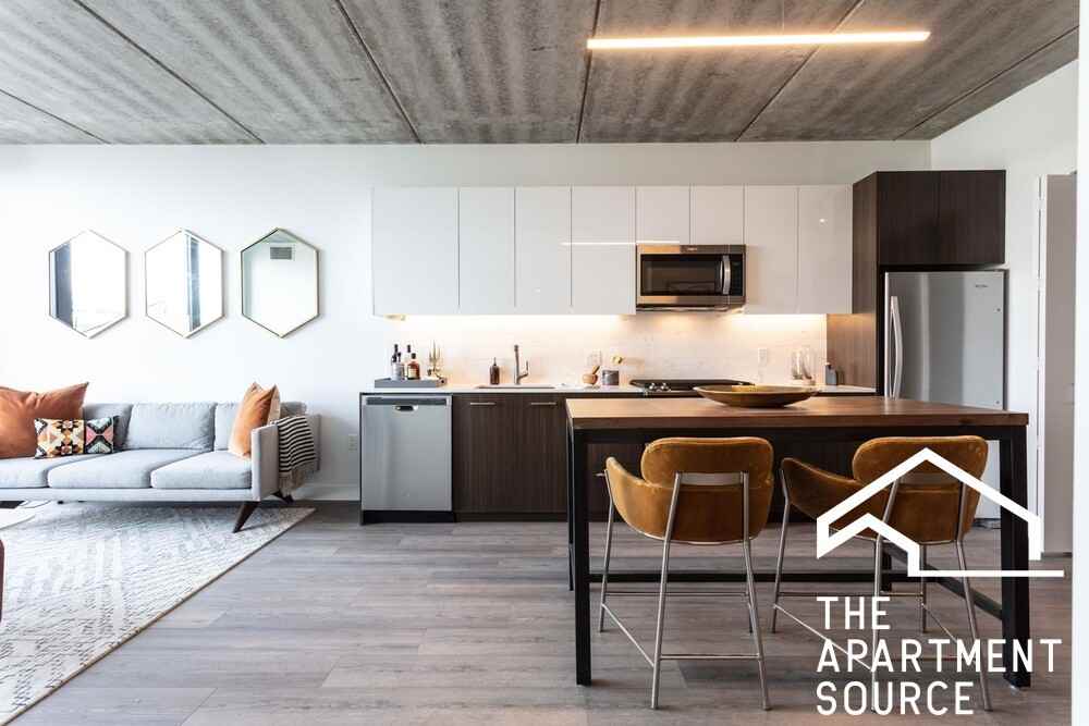 1640 West Division Street - Photo 7 of 12