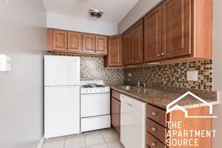 5820 N Sheridan Rd #305 - Photo 1 of 1