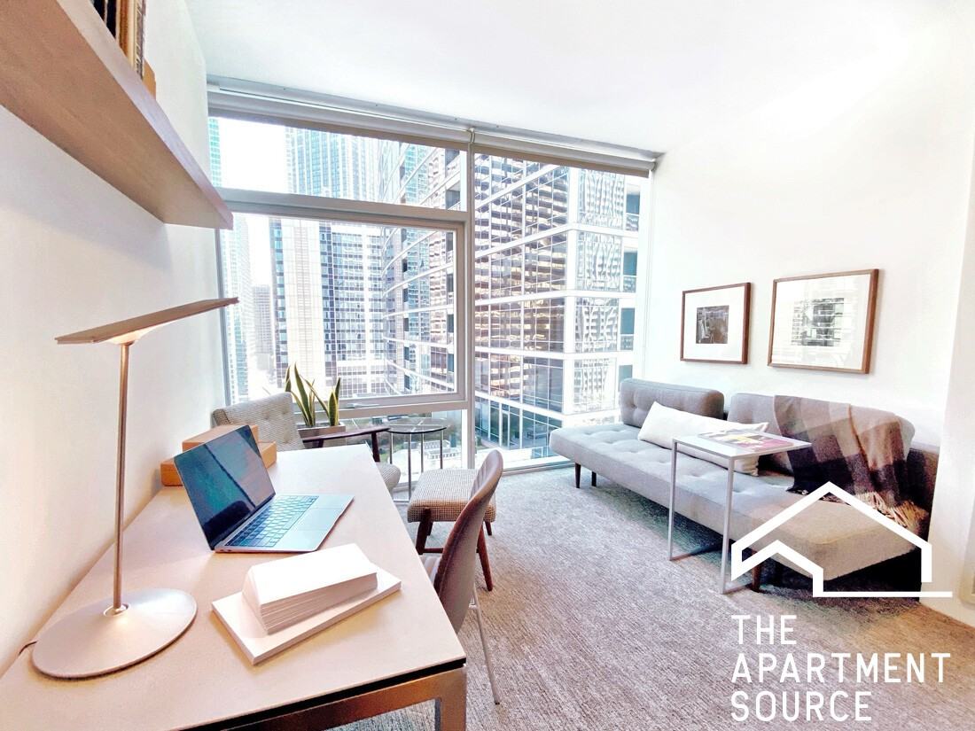 220 W Illinois St #3BED2BATH - Photo 5 of 50