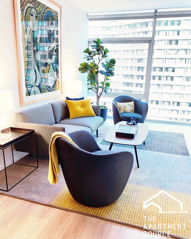 220 W Illinois St #3BED2BATH - Photo 6 of 50