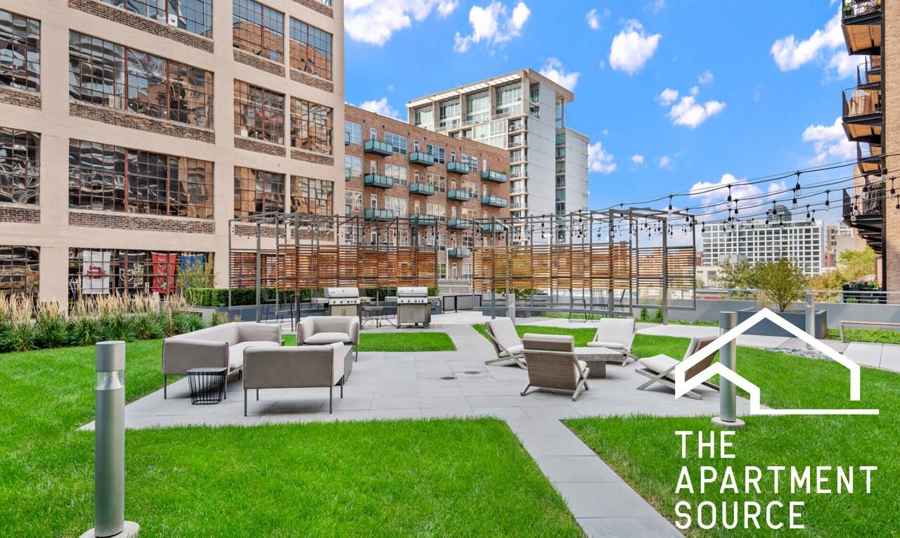 601 W Jackson Blvd - Photo 7 of 12