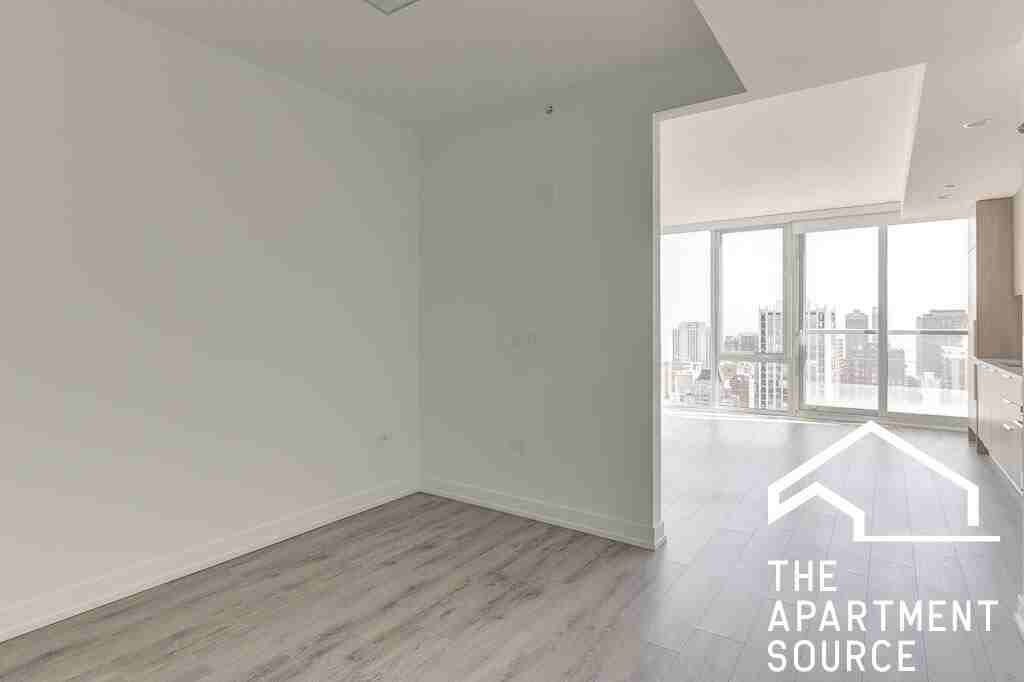 204 W Hill St - Photo 4 of 22