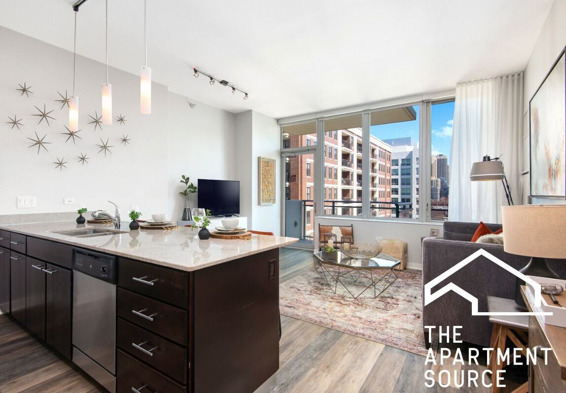 469 W Huron St #3BD2BA - Photo 2 of 9