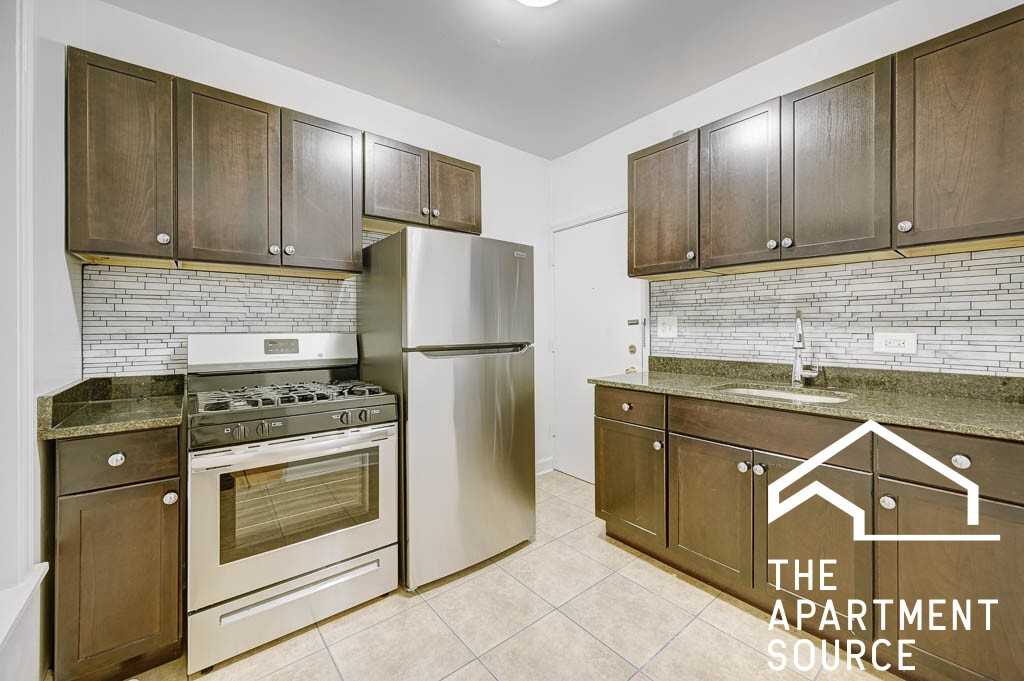 6345 N Magnolia Ave #2J