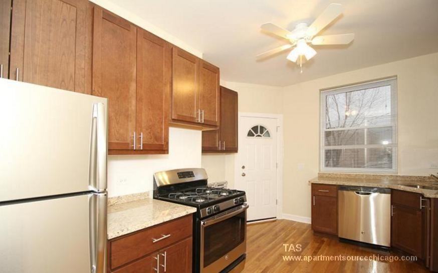 1607 W Berteau Ave #3 - Photo 2 of 18