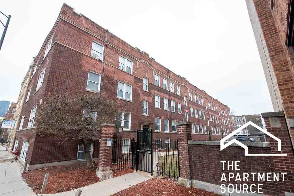 5666 N Ridge Ave #1N - Photo 4 of 4