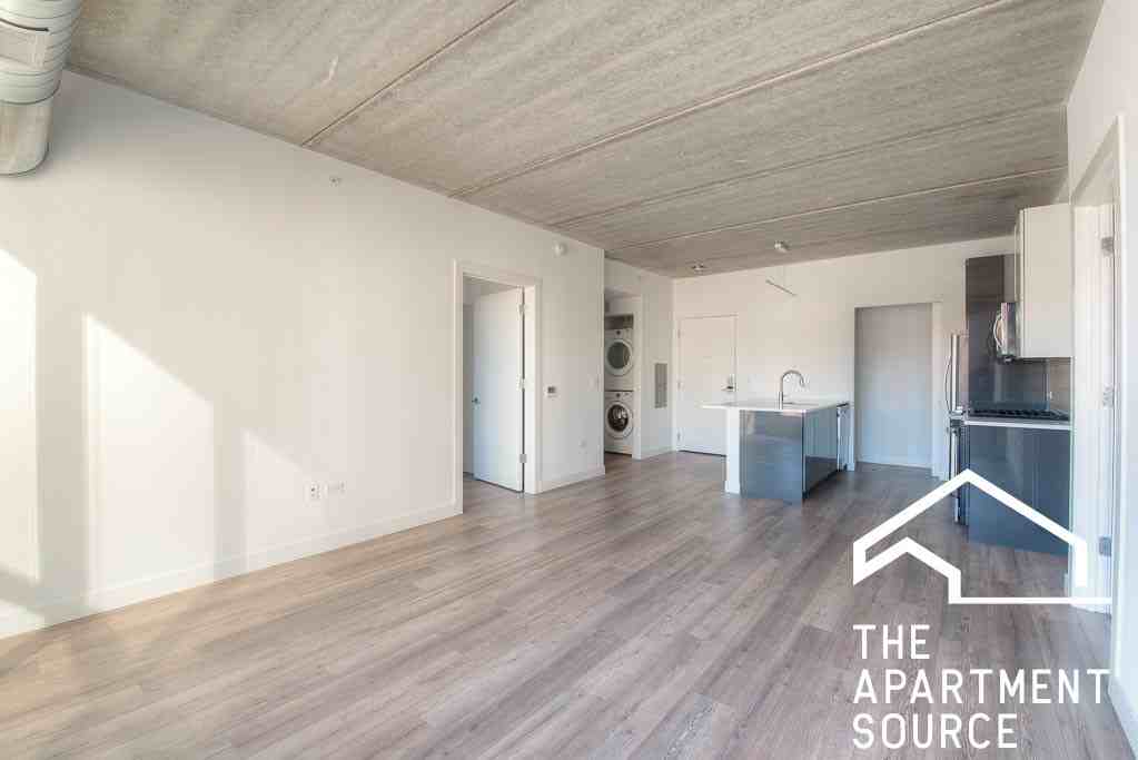 734 W Sheridan Rd - Photo 3 of 34